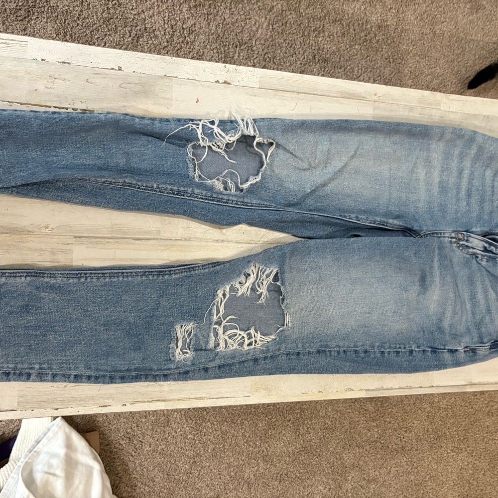 American Eagle Outfitters Light Blue Ripped Jeans